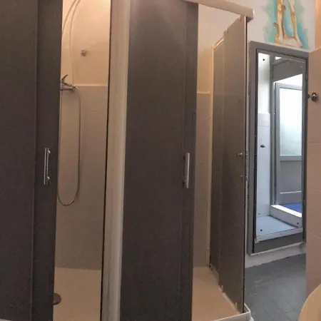 Affitacamera Stella בית הארחה